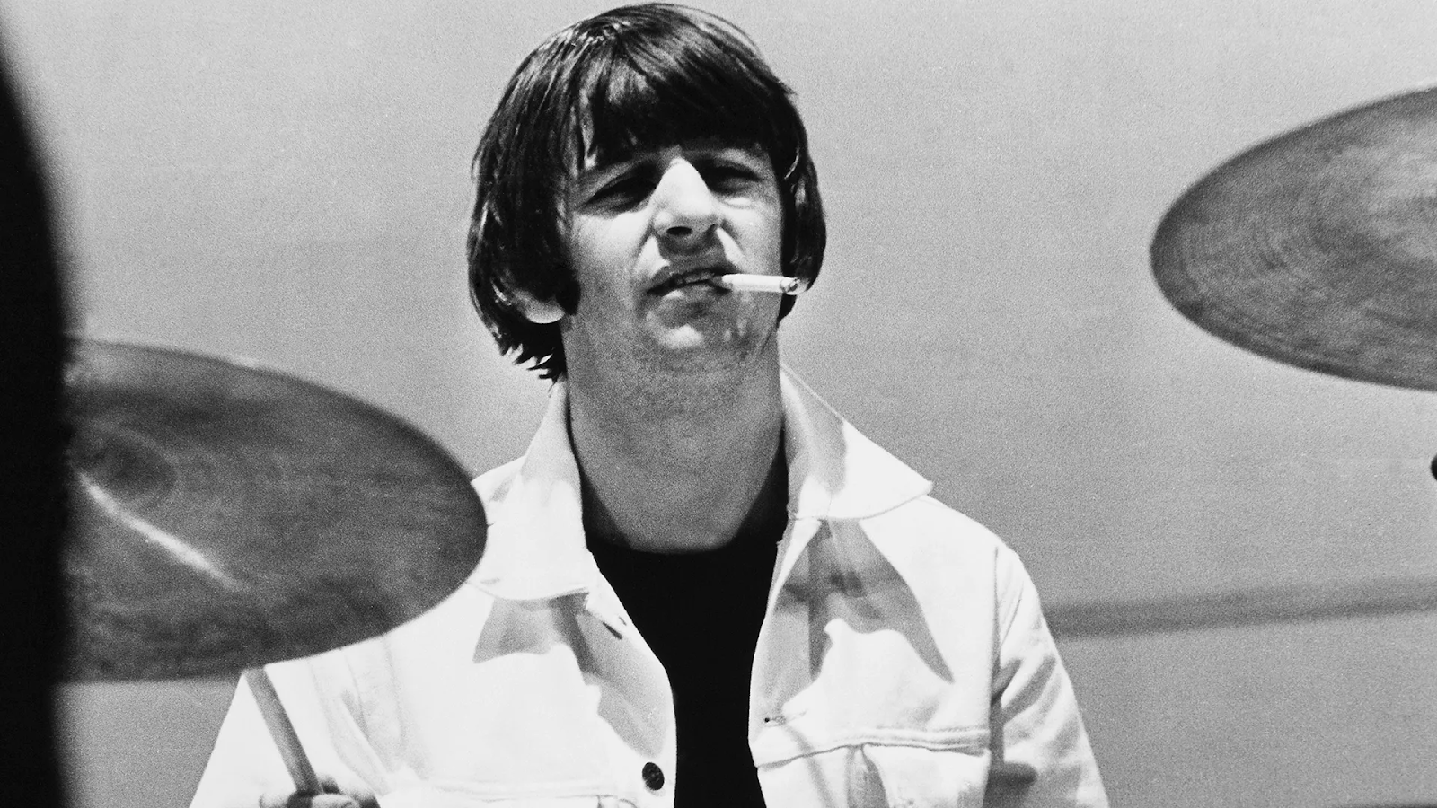 Imagem de conteúdo da notícia "Como Ringo Starr aprendeu a tocar bateria sem praticar" #1