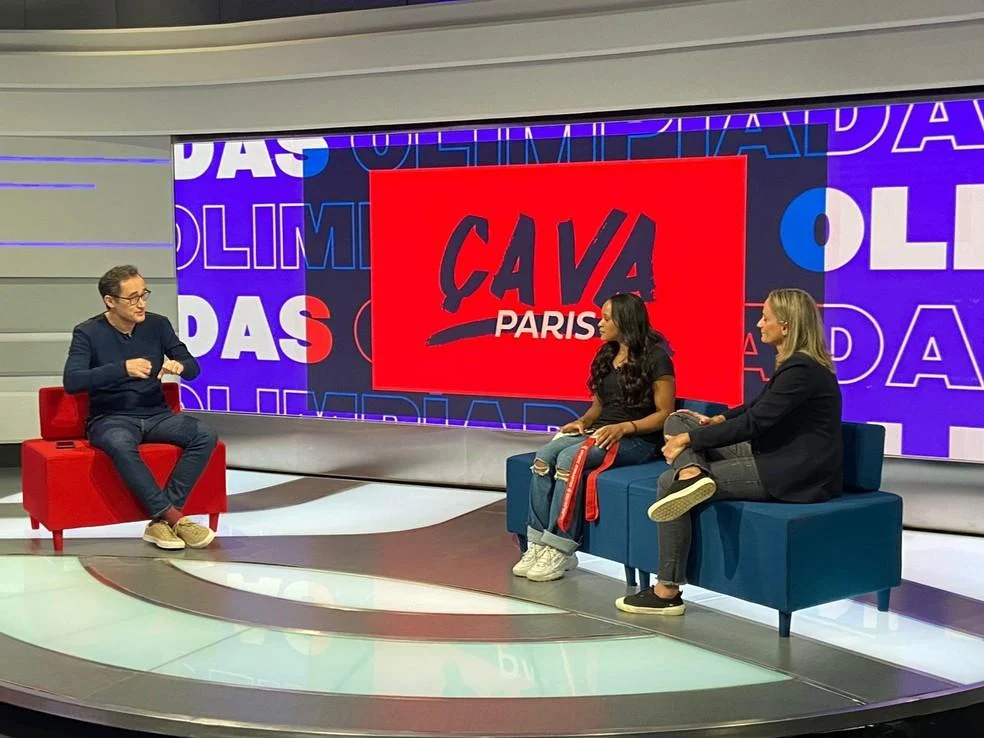 Rebeca Andrade é a entrevistada na estreia do Ça VaParis — Foto: Flávio Dilascio