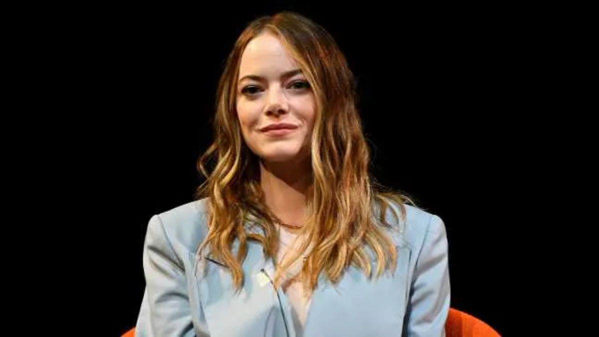 Emma Stone Dragged Off Stage