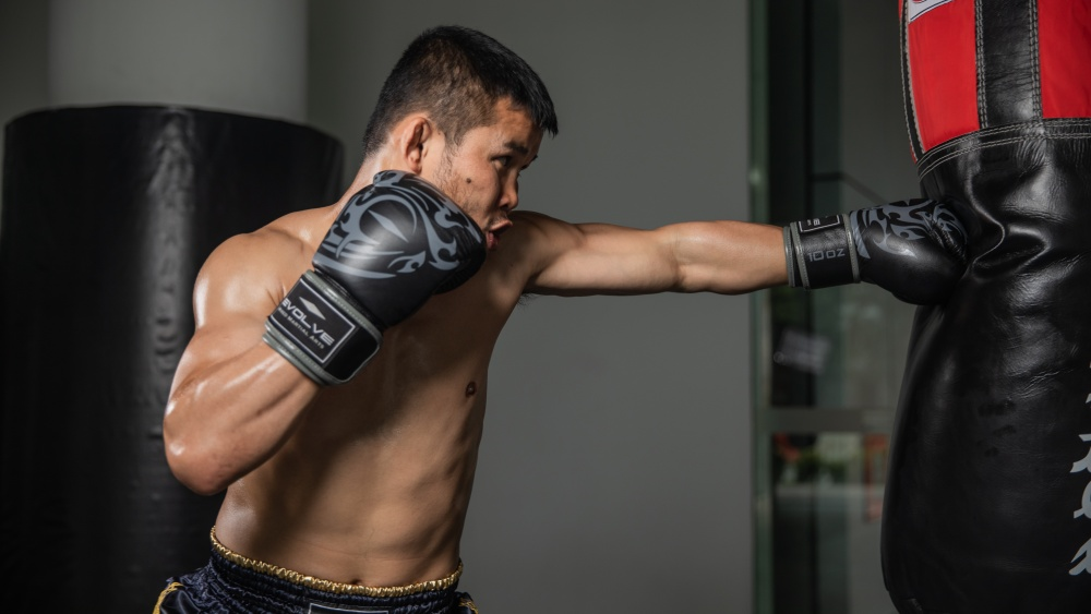 Basic Muay Thai Moves for Beginners - Jab (Mat Sua)