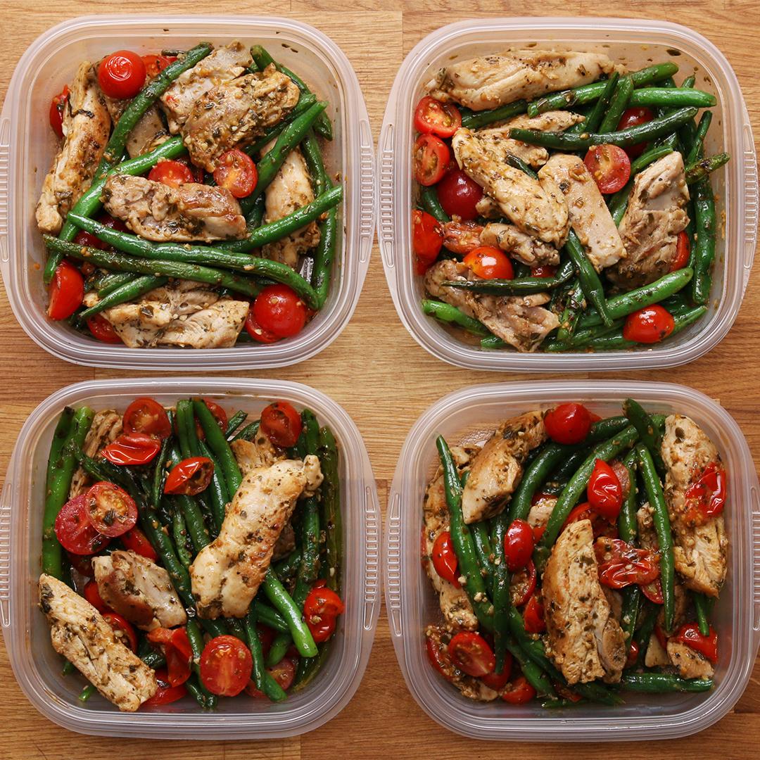 Weekday Meal-prep Pesto Chicken & Veggies Recipe by Maklano