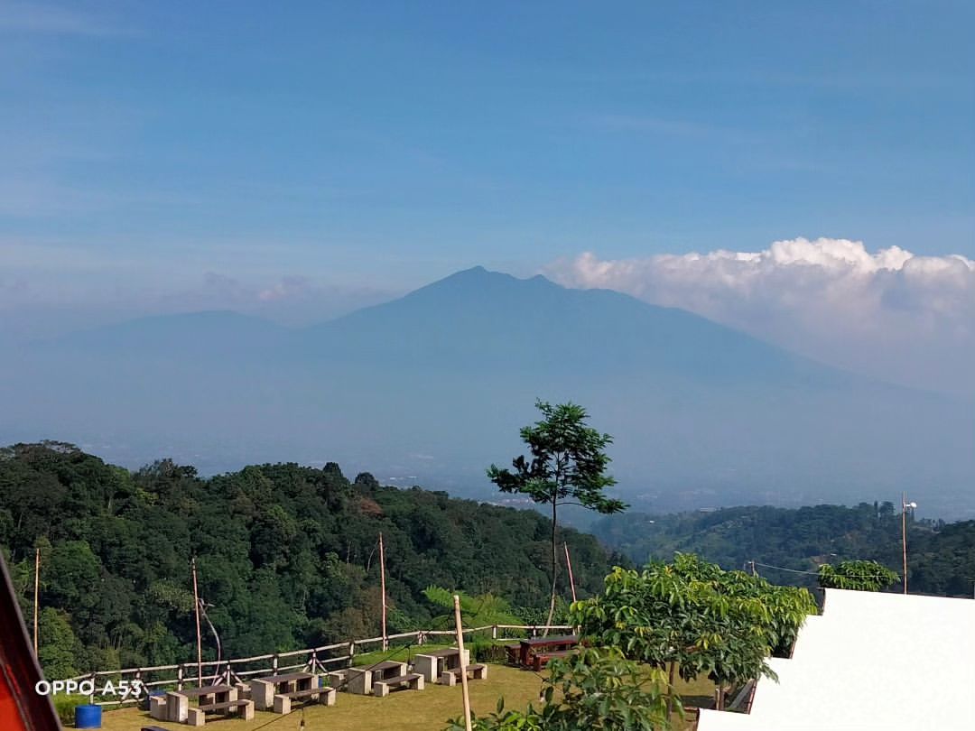 tempat camping terdekat Puncak Halimun Camp Caringin Pancawati