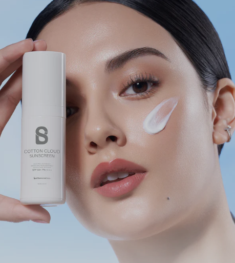  Ini Manfaat Menggunakan Sunscreen untuk Kesehatan Kulit