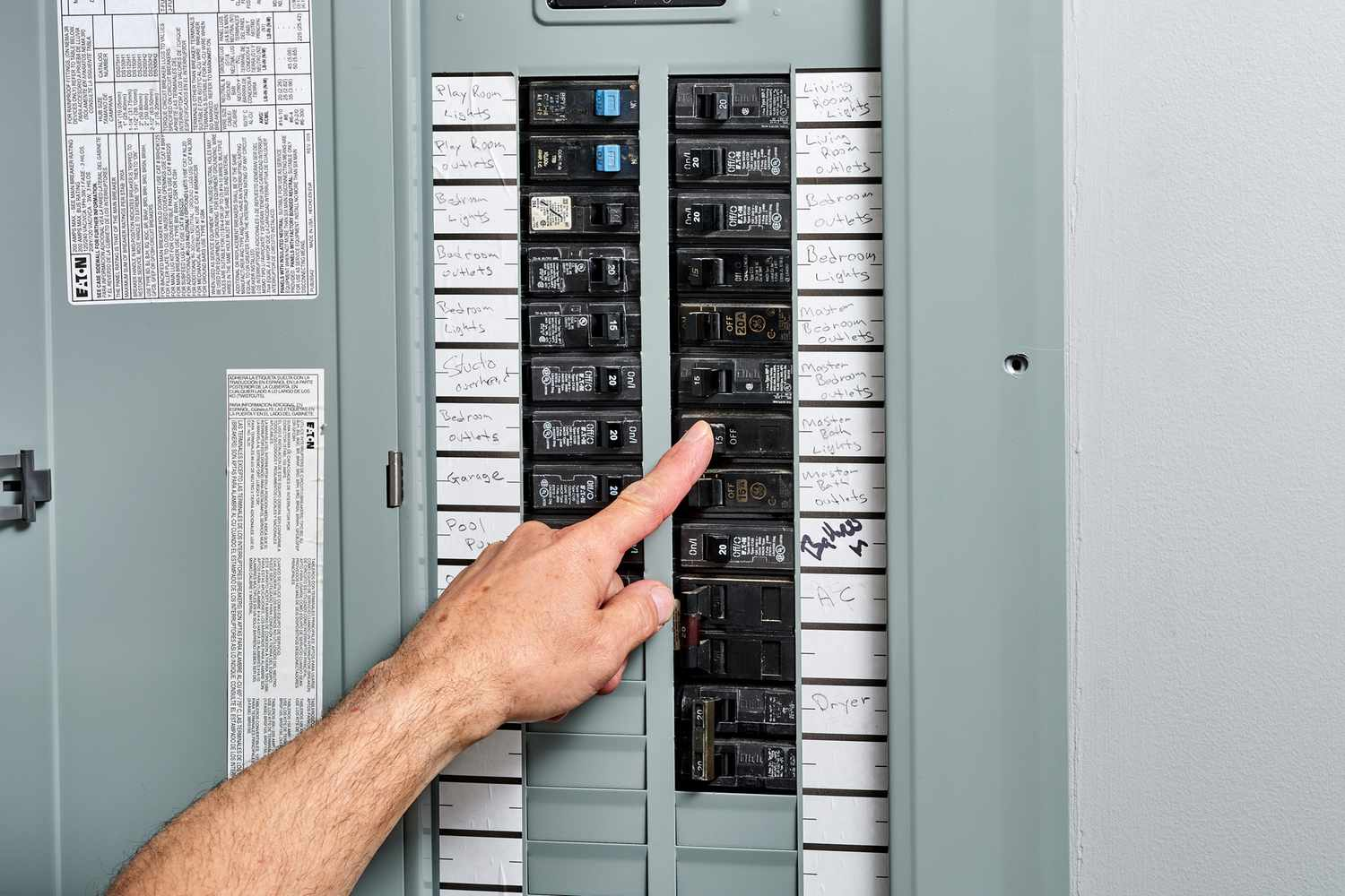 Insufficient Power: Reason Why Your A/C Fan is Not Spinning | IRBIS HVAC