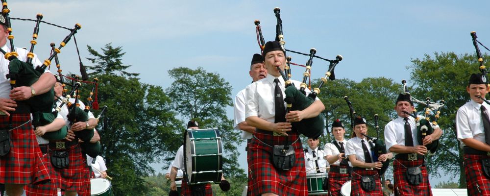 Scottish people playing bagpipes