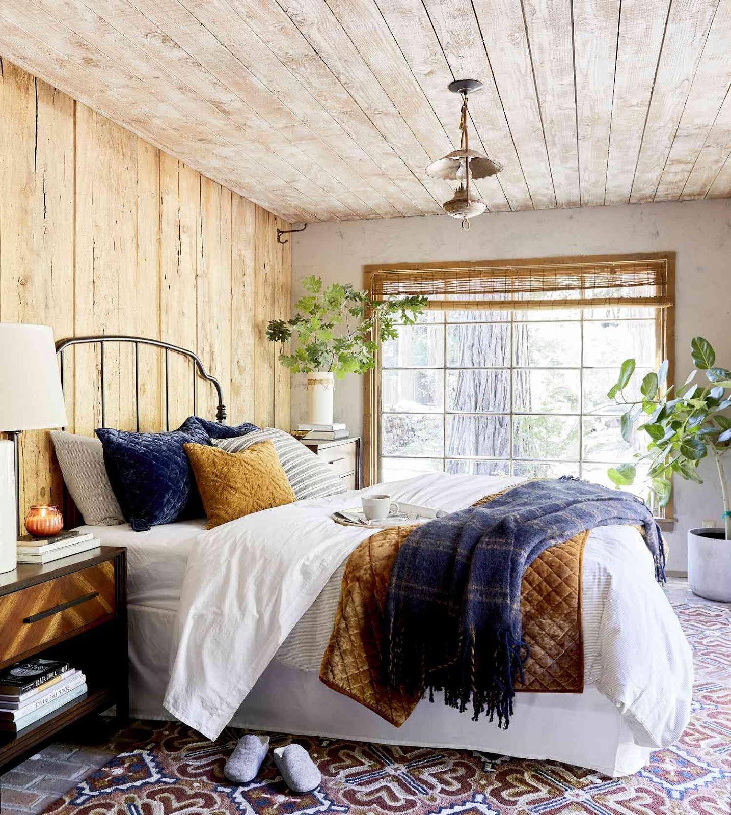 12 Affordable Bedroom Makeover Ideas