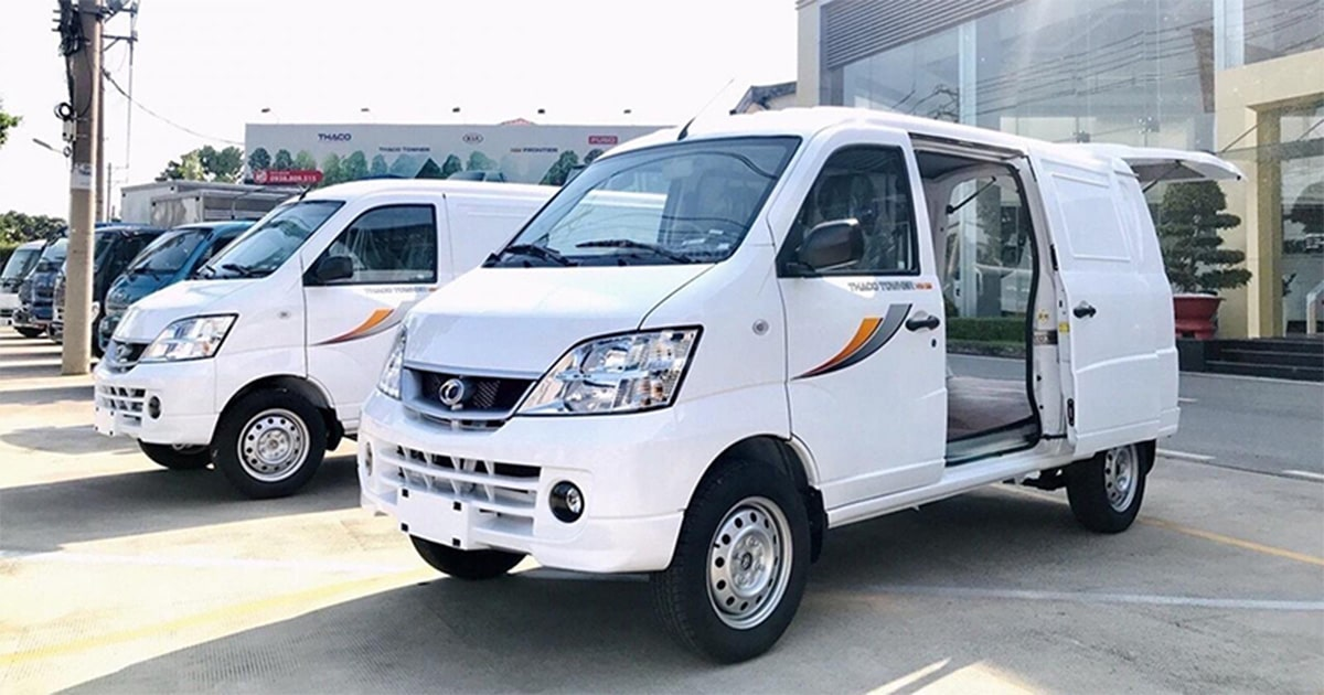 Xe van 5 chỗ