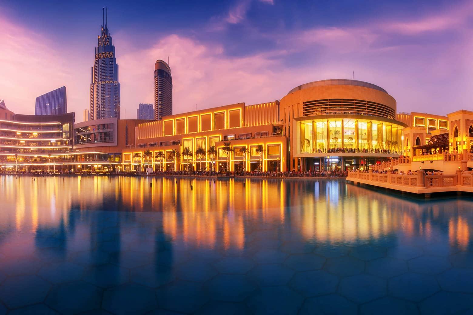 https://www.visitdubai.com/-/media/gathercontent/poi/t/the-dubai-mall/fallback-image/the-dubai-mall-poi-shutterstock.jpg