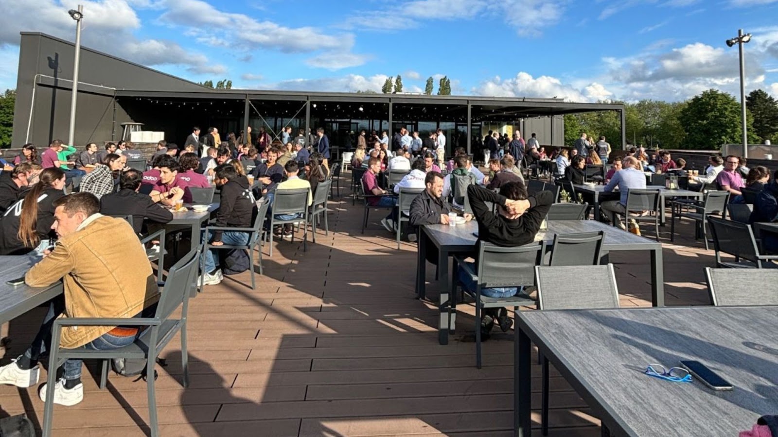 Illustration of the outdoor atmosphere during the Odoo18 roadmap