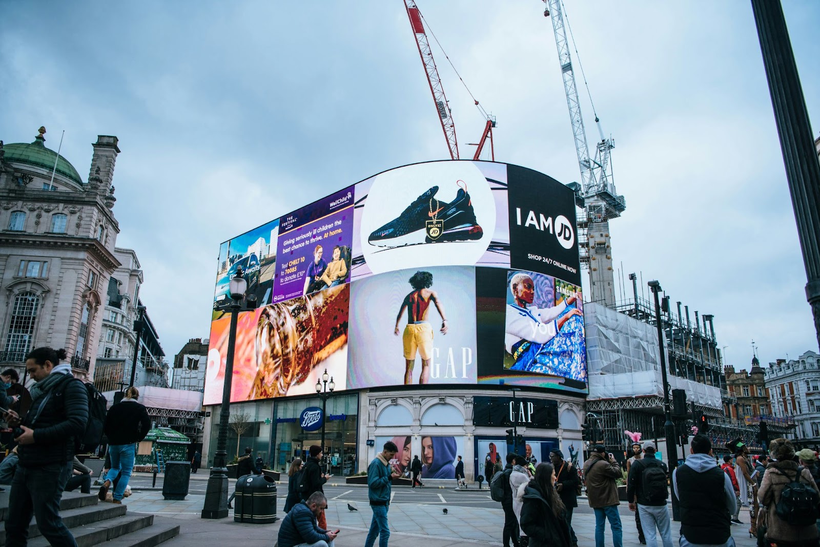 Piccadilly Square Circus