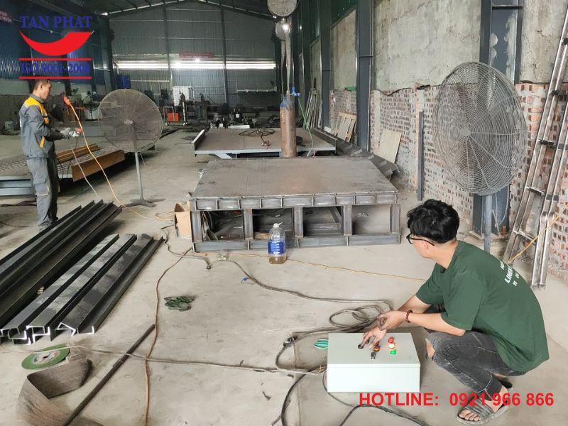 Xưởng sản xuất dock leveler Tân Phát tại Thanh Oai, Hà Nội