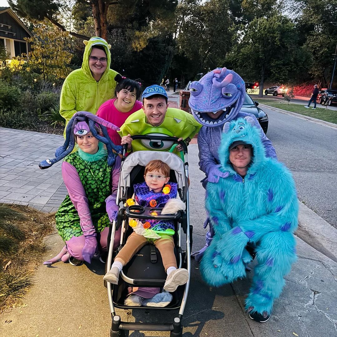 Daryl Sabara having fun with family