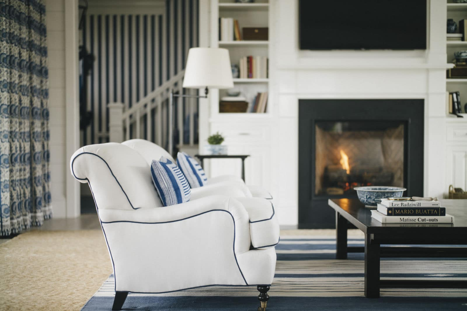 Stylish Sustainment: Custom Upholstery for Iconic Mid-Century Furniture