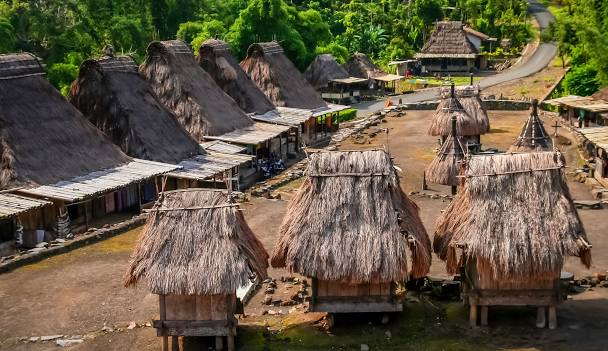 wisata desa adat di indonesia Desa Bena Nusa Tenggara Timur