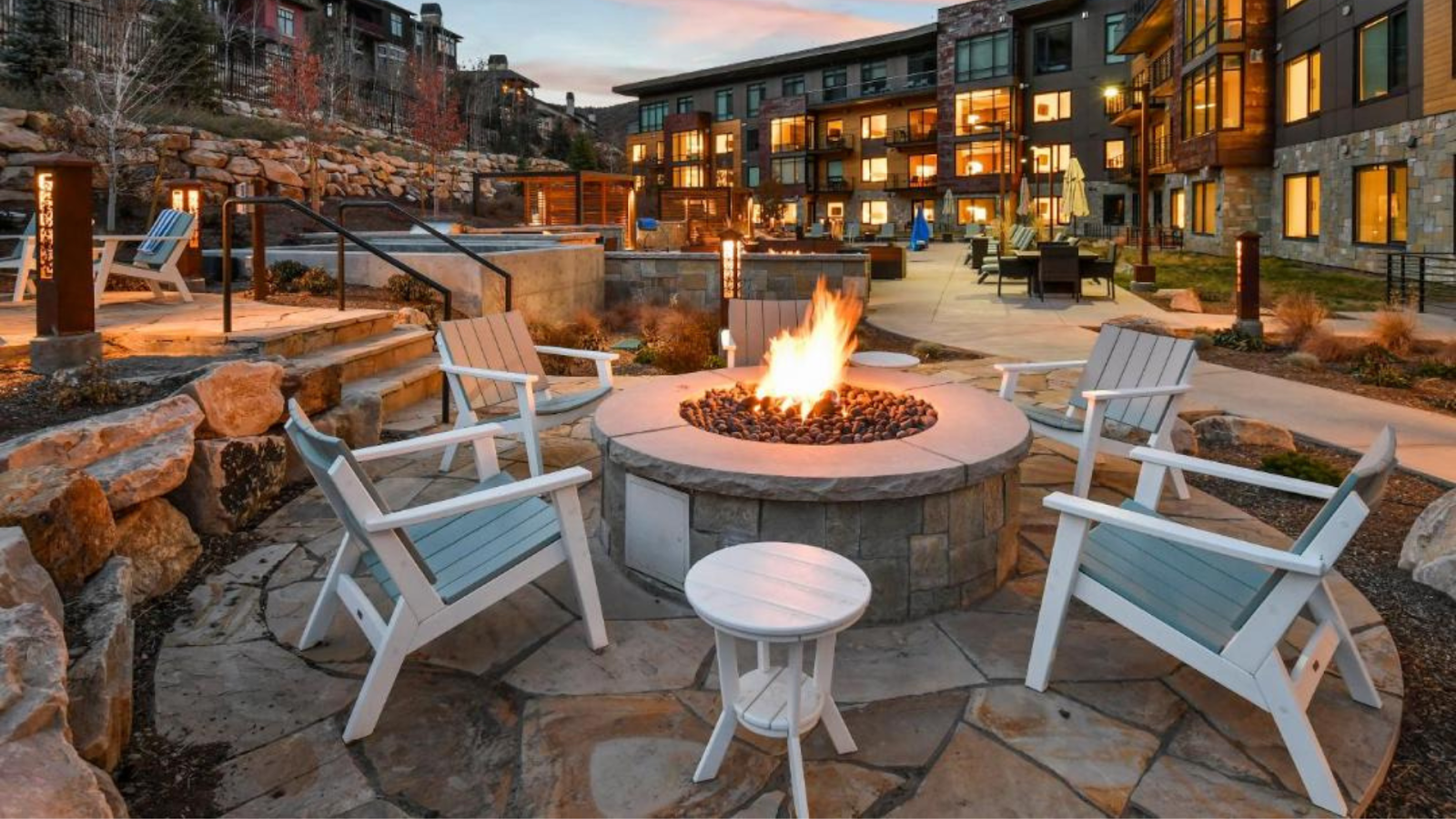 An outdoor firepit of a hotel in Park City, UT