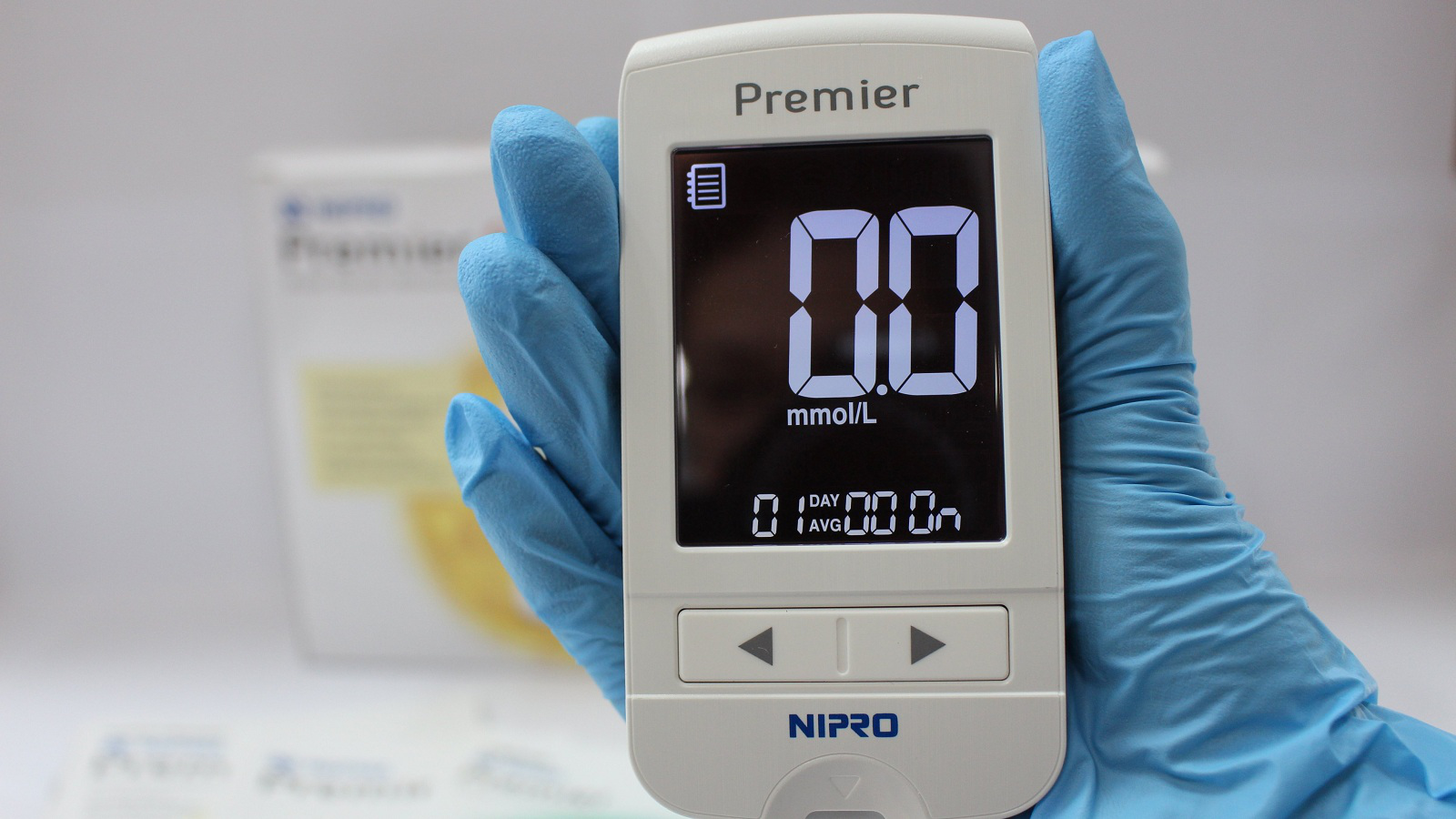 Máy đo đường huyết Nipro Premier Alpha cho kết quả chính xác đến 99.8%