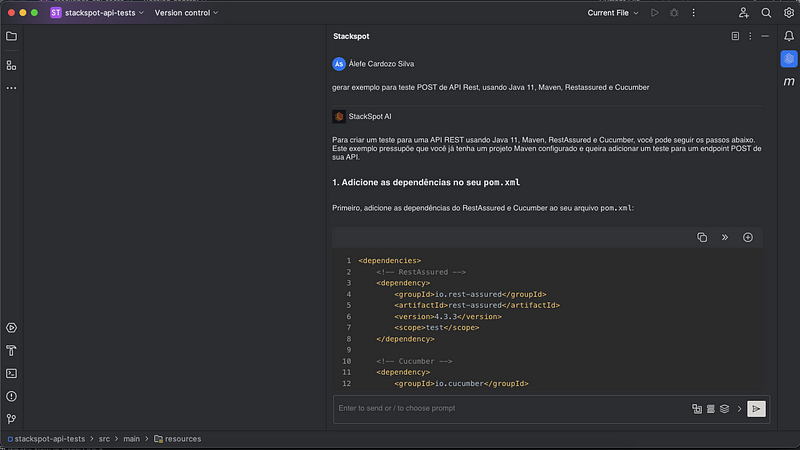 IDE IntelliJ com Plugin da StackSpot AI, onde na foto aberta temos a IDE, com chat para interação, fizemos a pergunta "gerar exemplo para teste POST de API Rest, usando Java 11, Maven, Rest Assured e Cucumber" tivemos resposta com exemplos de código para copiar ao projeto criado.