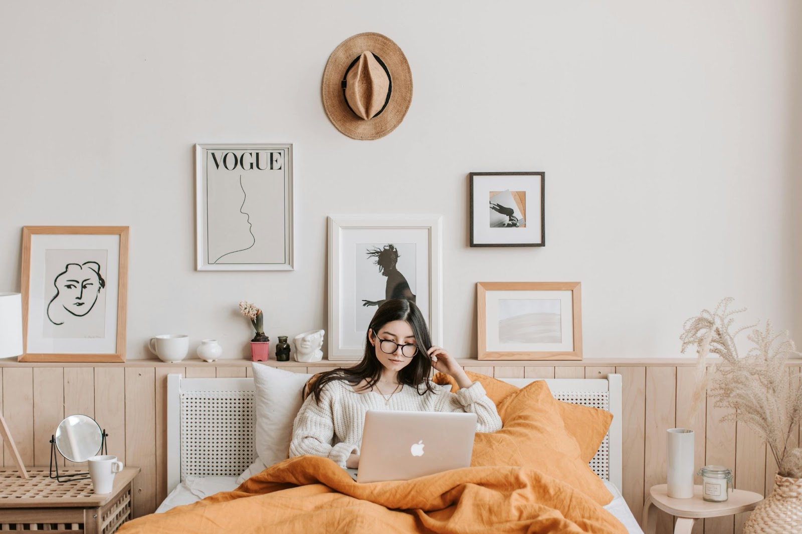 Photo by Vlada Karpovich: https://www.pexels.com/photo/woman-using-laptop-in-bed-4050387/