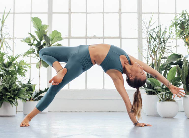 Tập yoga giúp giảm căng thẳng