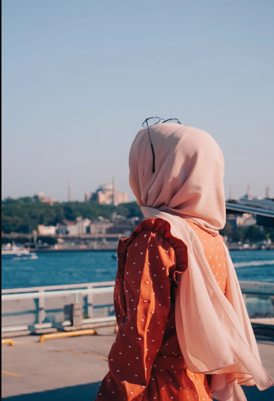 Stylish Instagram Hijab DP in Istanbul
