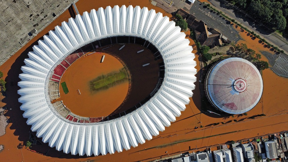 Estdio do Inter, o Beira-Rio, tambm ficou alagado  Foto: Max Peixoto/Estado