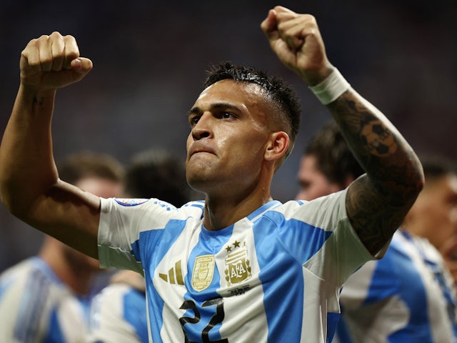 Lautaro Martinez merayakan golnya untuk Argentina di Copa America 2024