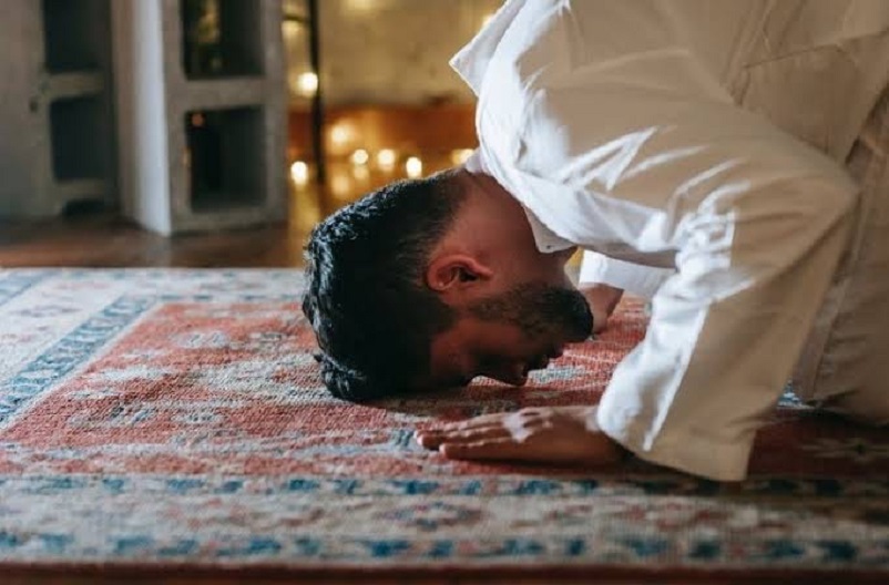 When To Perform Maghrib Prayer?