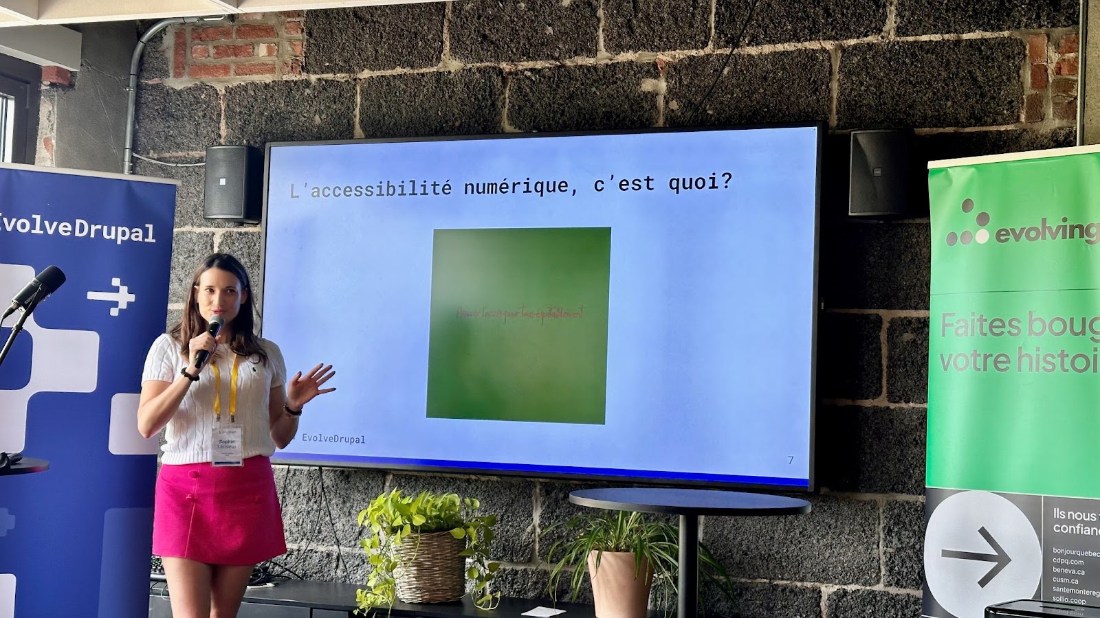 Sophie Lemieux presenting at EvolveDrupal Montreal