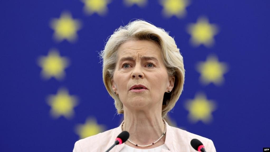 欧盟委员会主席乌尔苏拉·冯德莱恩(Ursula von der Leyen)在法国斯特拉斯堡的欧洲议会发表讲话。(2024年7月18日)