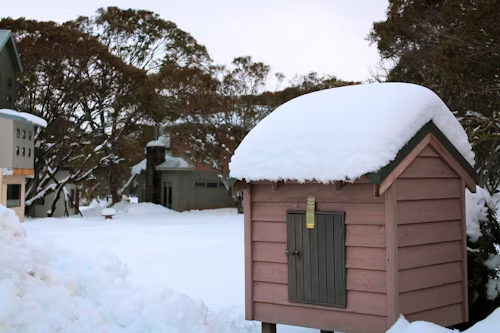 maintaining driveways and walkways in winter