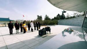 https://img.einpresswire.com/medium/639999/seoul-national-cemetery.jpeg