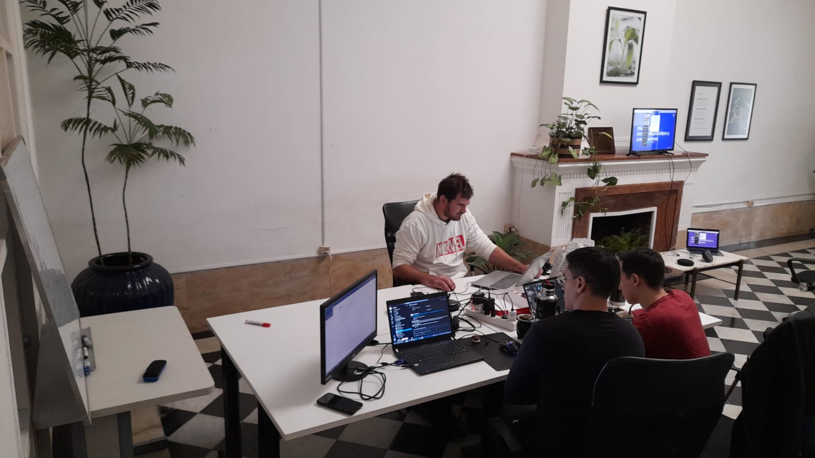 Definiciones para organizar una hackathon: Capacitaciones y herramientas previas