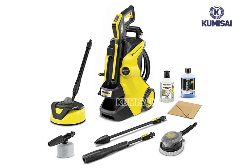 Các phụ kiện của Karcher K5 được tích hợp đầy đủ