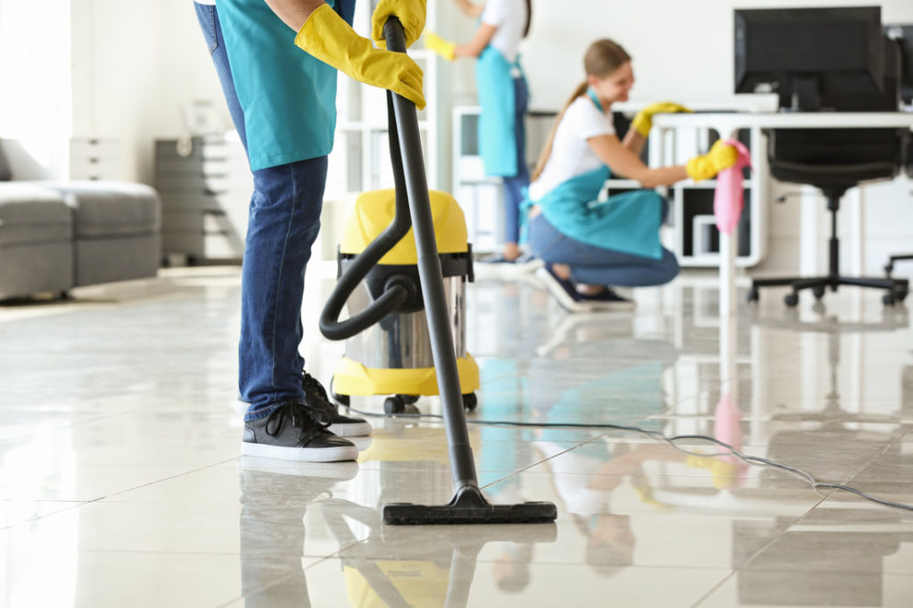 Sử dụng máy móc thiết bị mang lại hiệu quả công việc cao hơn rất nhiều
