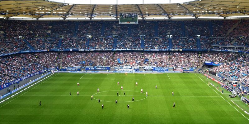 Cologne Stadium chứng kiến nhiều trận đấu kinh điển