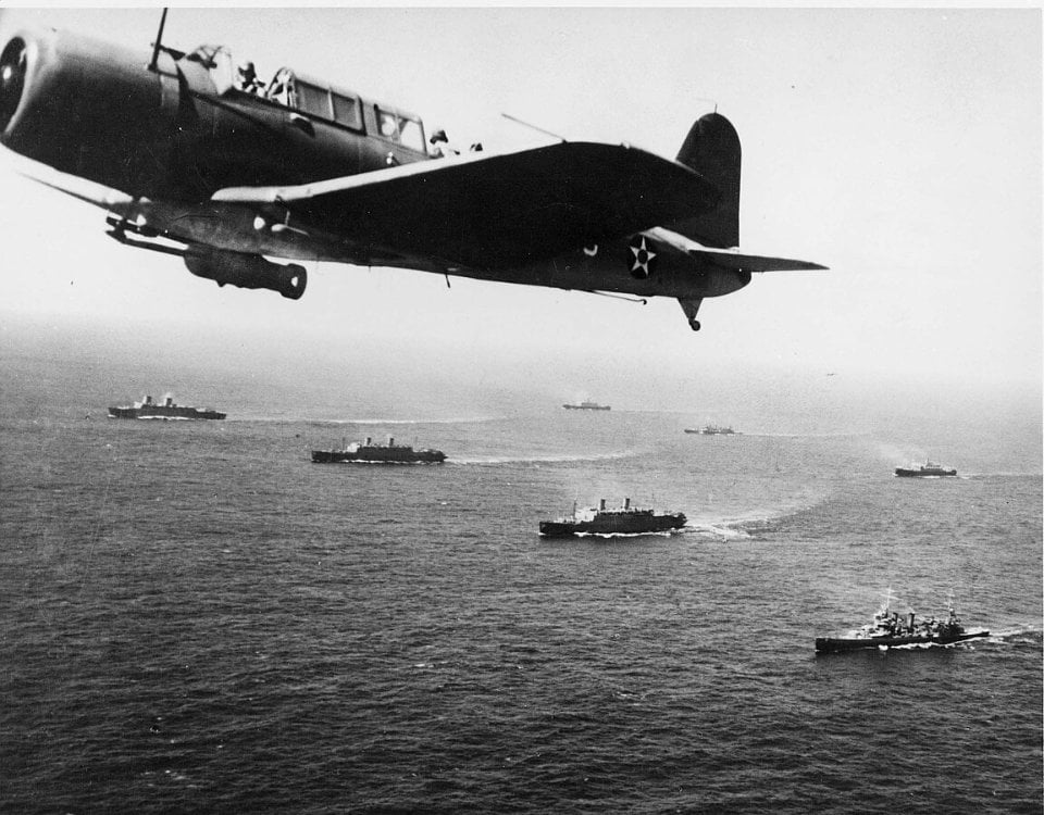  Американський літак біля узбережжя США супроводжує британський морський конвой до Кейптуана. 1941 рік / Wikimedia Commons
