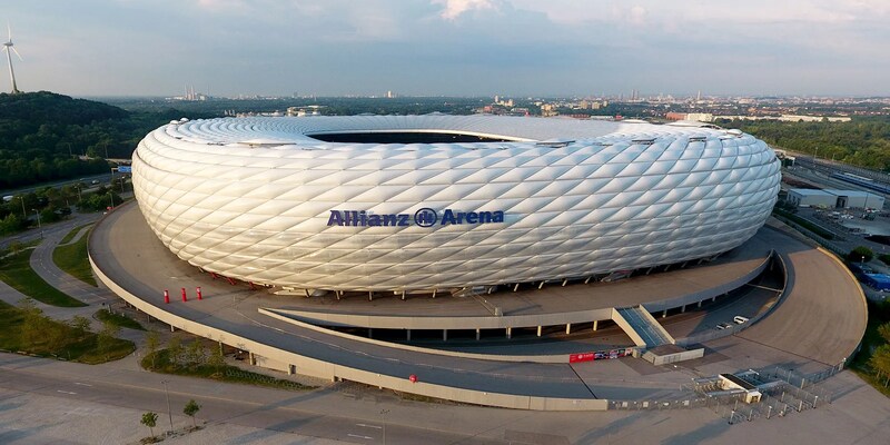 Allianz Arena với sức chứa khủng