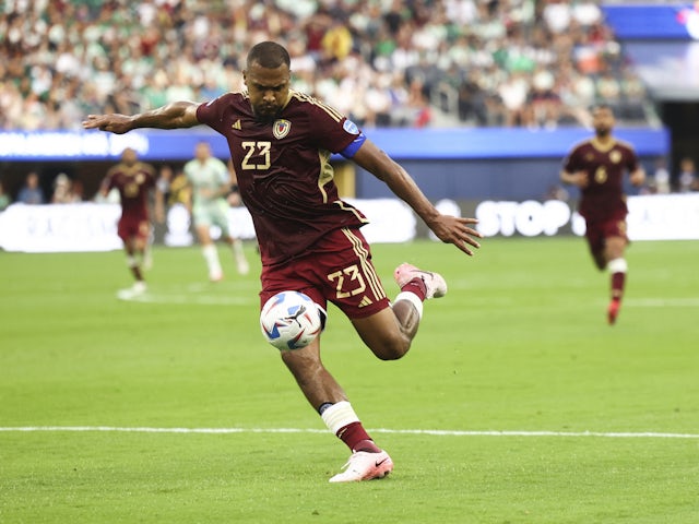 Salomon Rondon dari Venezuela pada 28 Juni 2024