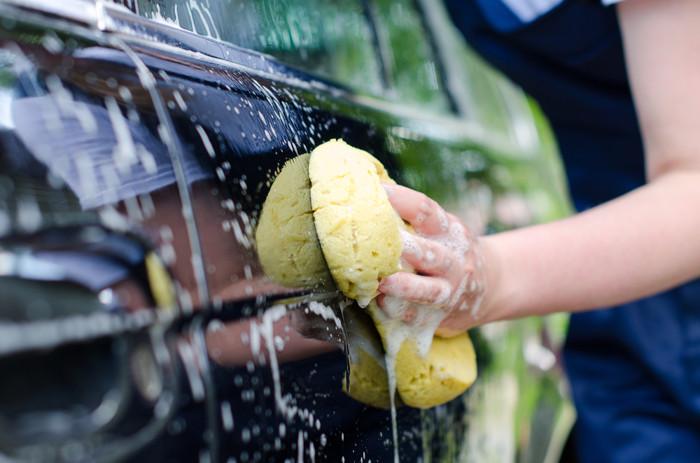 Rahasia Mencuci Mobil Hybrid di Rumah dengan Mudah