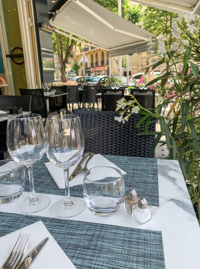 La terrasse du restaurant Le Garnier