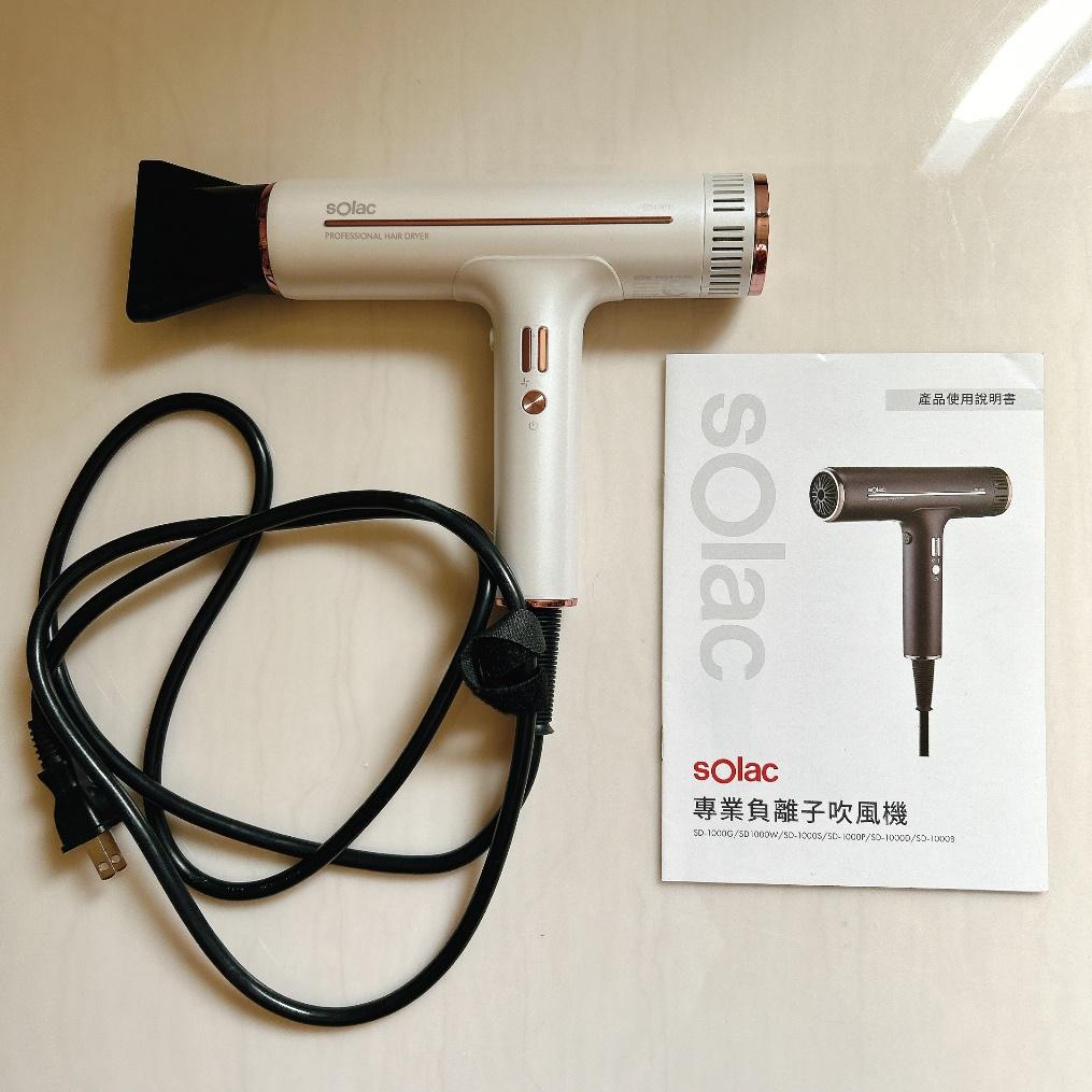 一張含有 設備, 工具, 室內 的圖片

自動產生的描述
