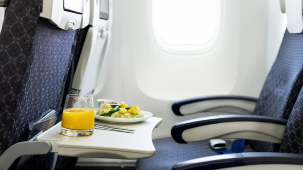 In flight meal di dalam pesawat
