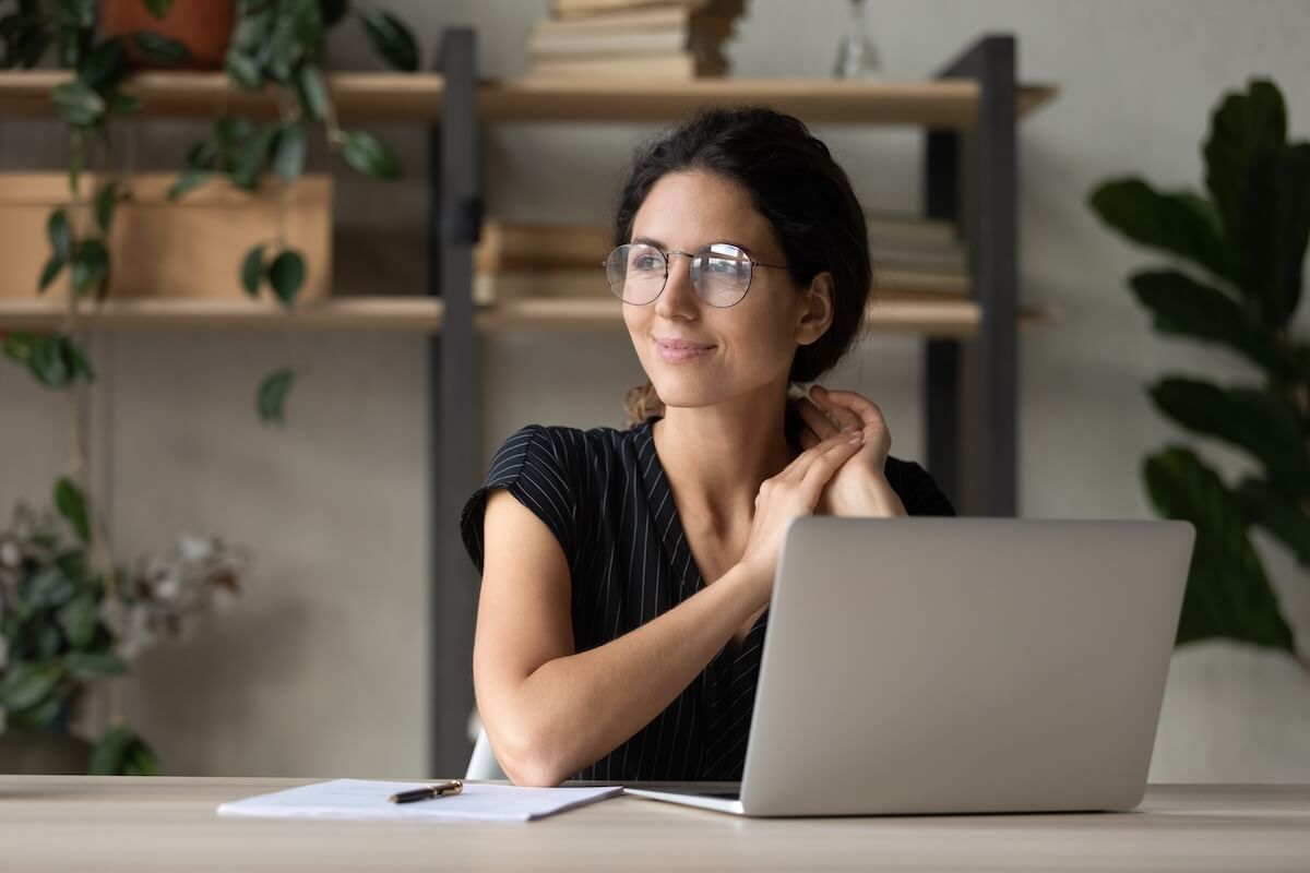 Employee wearing a pair of glasses