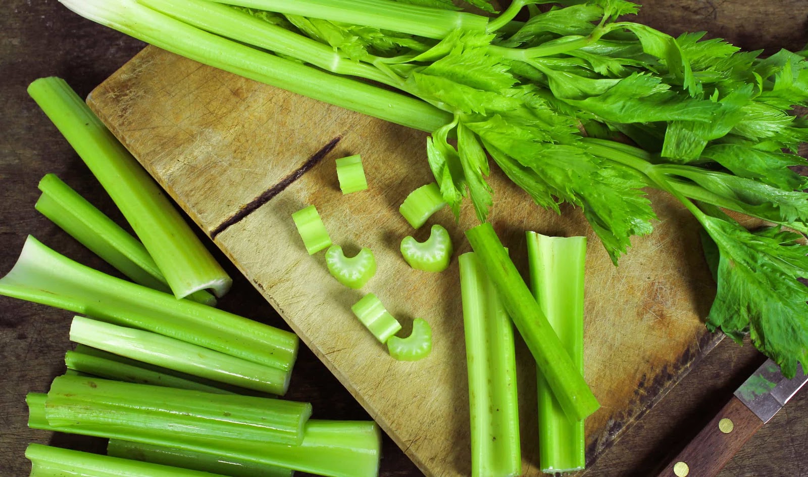 lợi-ích-của-cần-tây.jpg