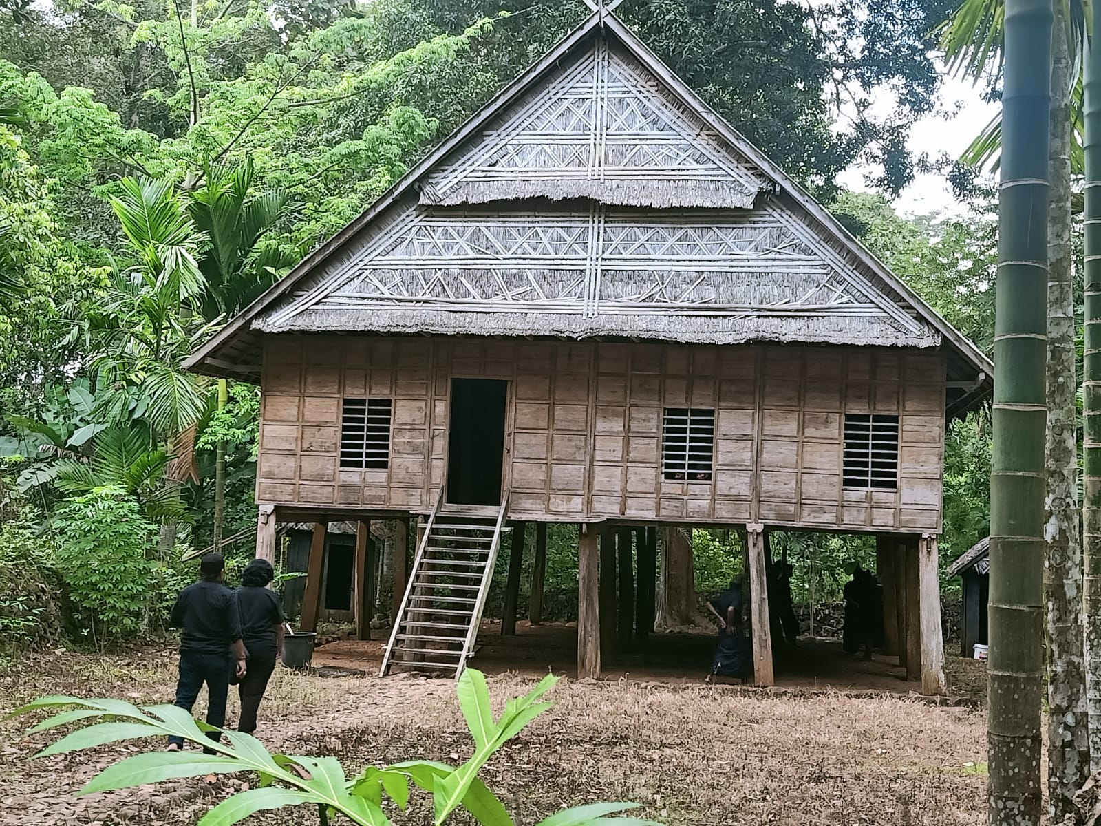 wisata desa adat di indonesia Desa Ammatoa Kajang Sulawesi Selatan