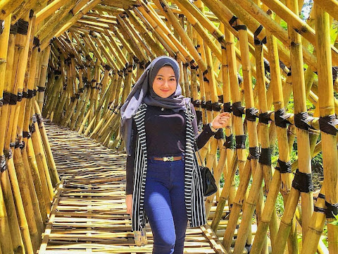 Hijab Fashion: Influences from Architecture