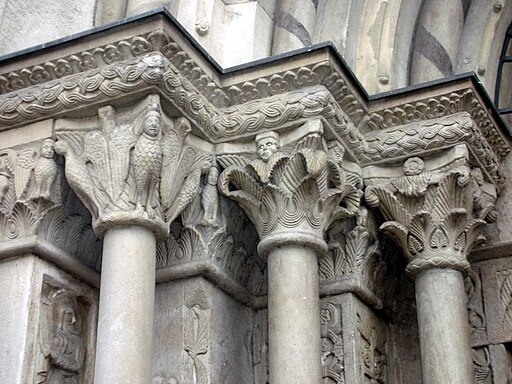 The detailed column capital - Decoding Romanesque Architecture: Arches, Columns, Portals - image 3