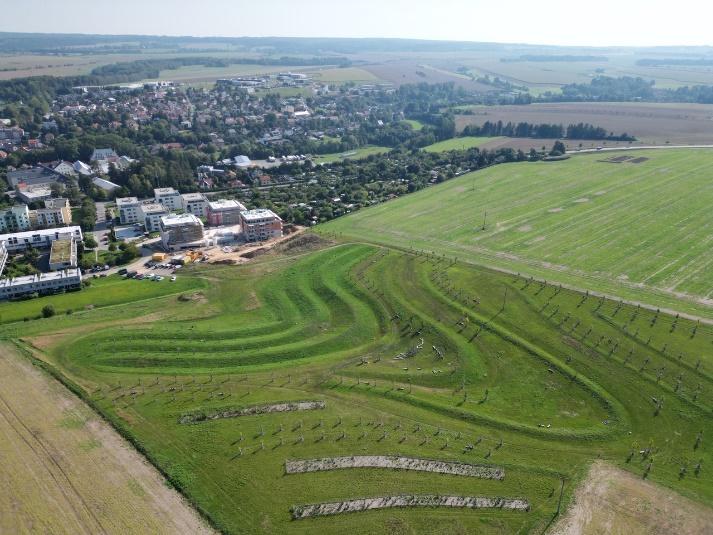 Obsah obrázku tráva, venku, krajina, Letecké snímkování

Popis byl vytvořen automaticky