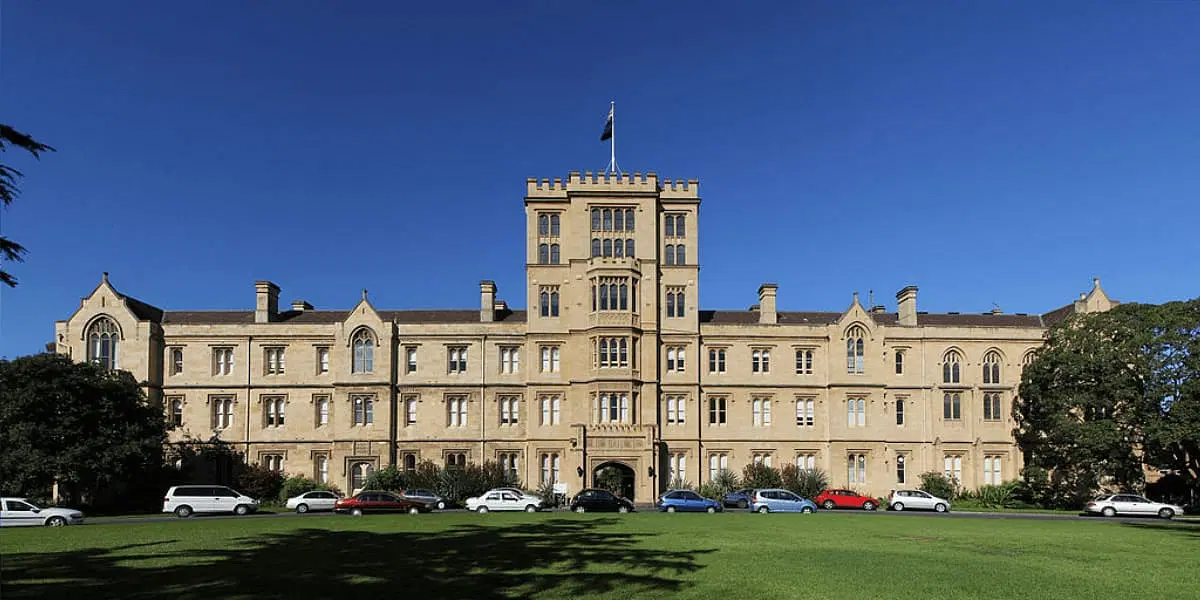 University of Melbourne (Melbourne Business School)