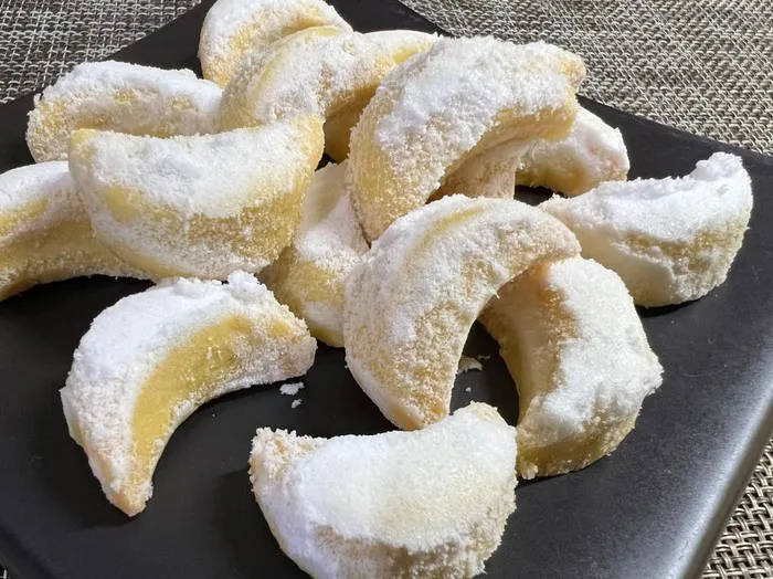 6 Resep Putri Salju Praktis untuk Lebaran, Lumer Di Mulut